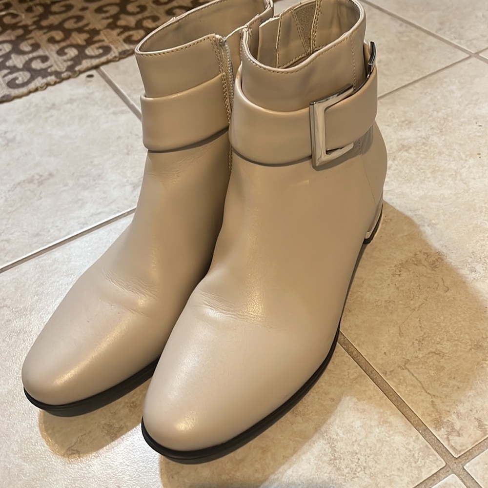 Vaneli booties - Picture 5 of 7